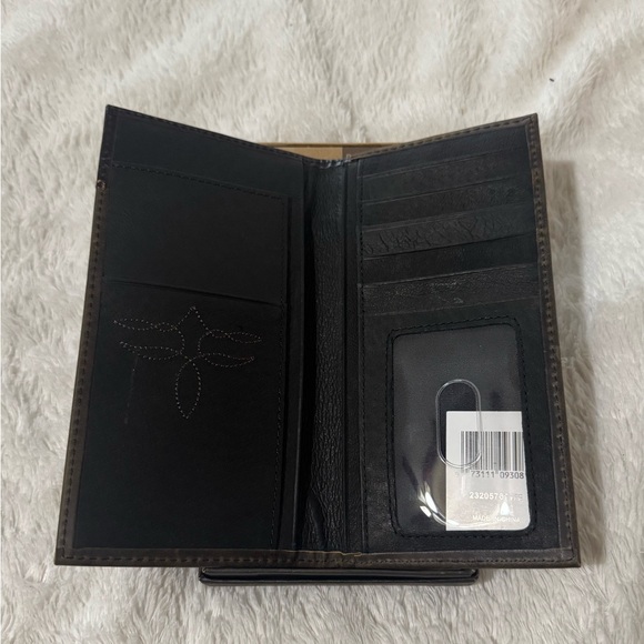 Justin Russet Inlay Rodeo Wallet - Picture 3 of 6